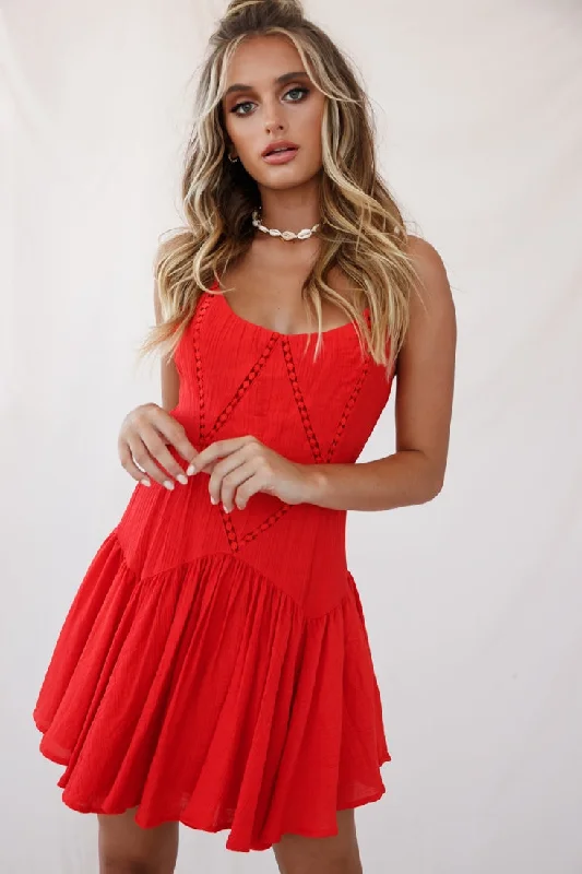 Unique Women's Fashion Pieces Darma Crochet Detail Fluted Hem Dress Red