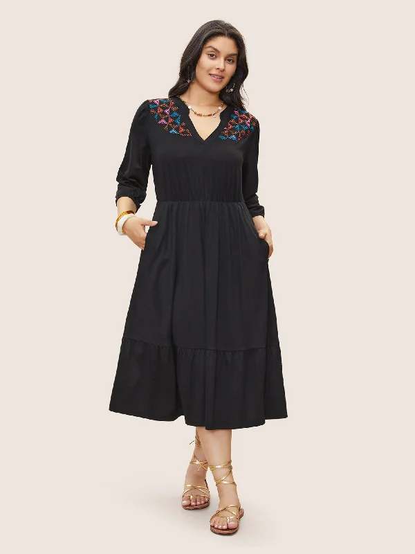 Plus-Size Women's Clothing Geometric Contrast Embroidered Elastic Waist Dress