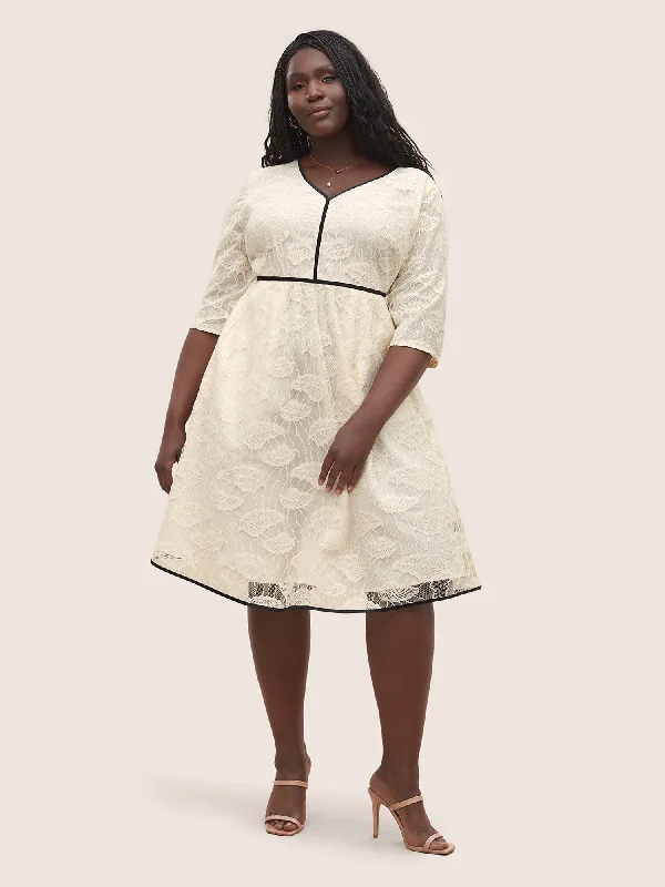 Discount Store Contrast Trim Lace V Neck Dress