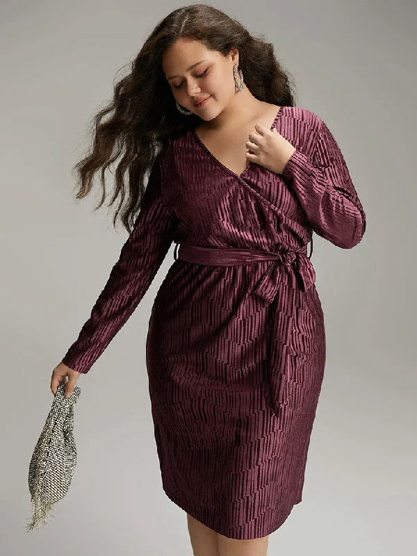 Affordable Women's Clothing Online Geometric Velvet Belted Split Hem Dress
