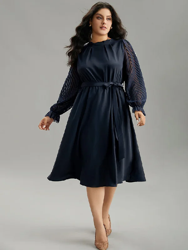 Women's Classic Outfit Twill Mesh Patchwork Belted Plicated Detail Dress