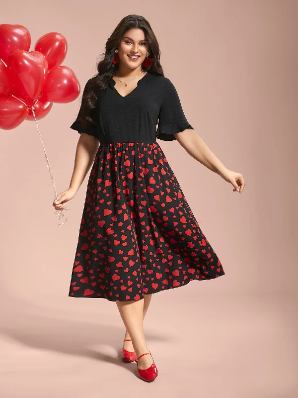 Women's Clothing For Holiday Travel Contrast Heart Pattern Notched Collar Dress