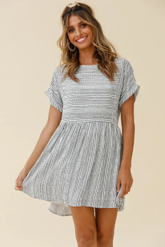 Online Boutiques Best Susie Rolled Sleeve Crew Neck Swing Dress Stripe Pattern Black Online Boutiques Best Susie Rolled Sleeve Crew Neck Swing Dress Stripe Pattern Black
