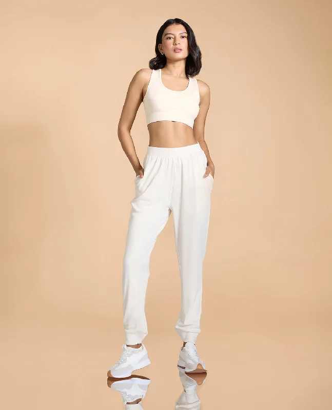 The Perfect Blend Of Comfort And Savings Medium Support Workout Sports Bra and Cotton Track Pants The Perfect Blend Of Comfort And Savings Medium Support Workout Sports Bra and Cotton Track Pants