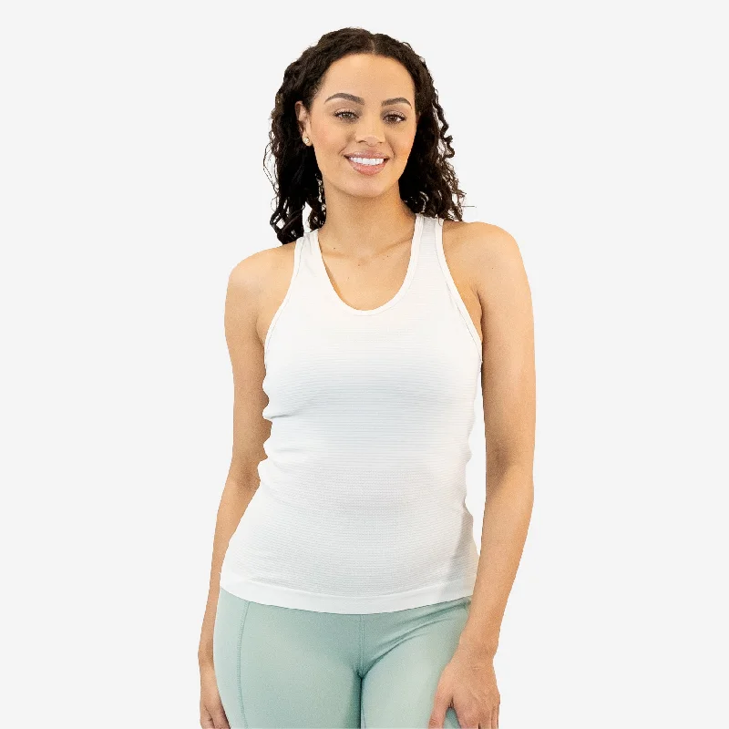 Look And Feel Your Best With Discounted Yoga Clothing Essential Race Length Seamless Tank - Jet Stream