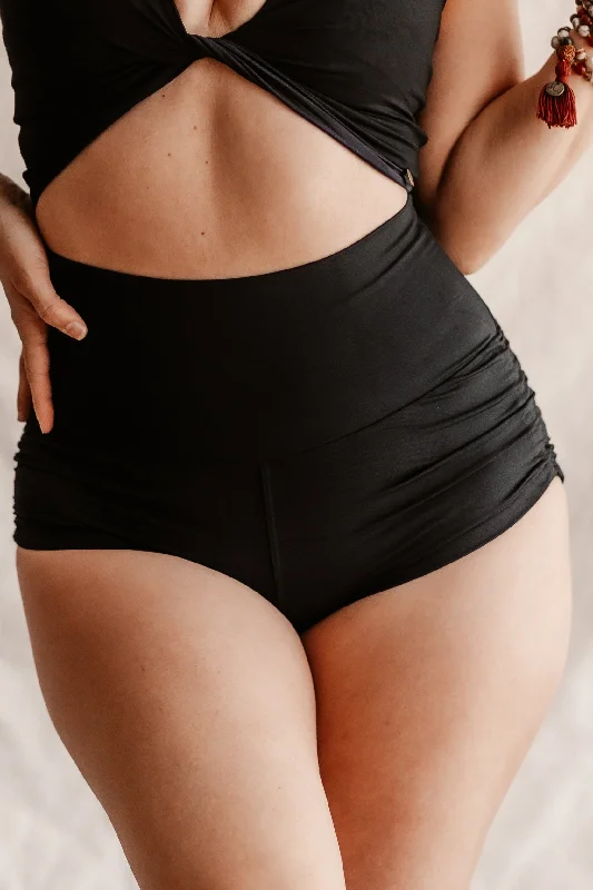 Master Every Pose With Premium Yoga Wear Deals Meeko Short - High Waisted