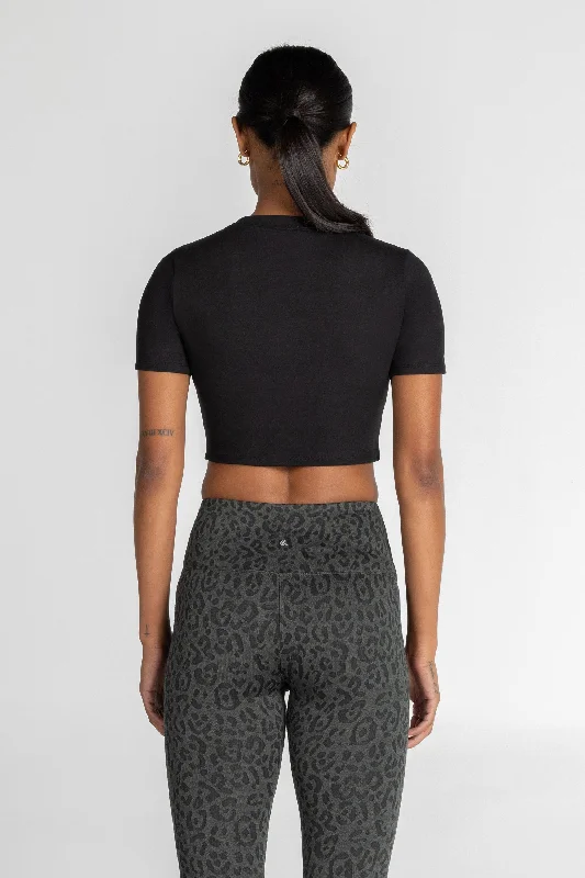 Look Good, Feel Good, And Save Big Meet & Greet Top