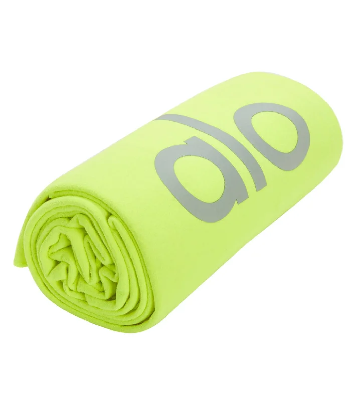 Alo Yoga Grounded No-Slip Mat Towel Highlighter