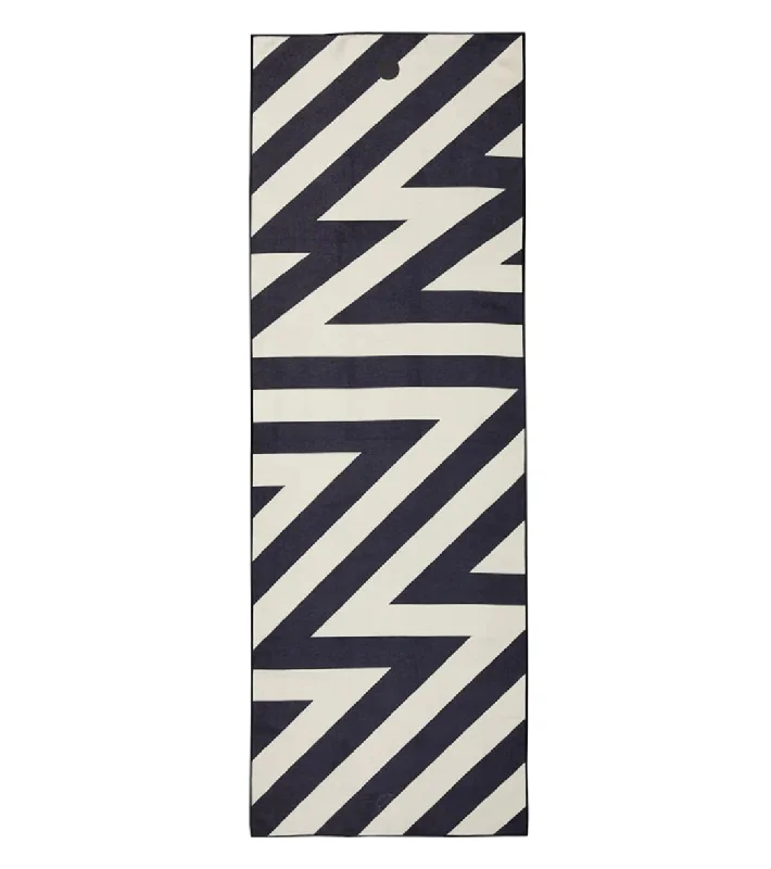 Manduka Yogitoes+ Repreve® Yoga Mat Towel, 71" Nouveau Zig Zag