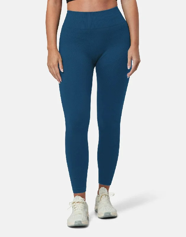 Performance Yoga Wear Now At Exclusive Discounts Lotus Chevron 7/8 Leggings in Petrol Blue
