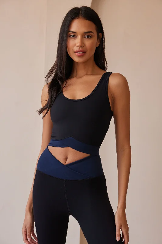 Black / Navy