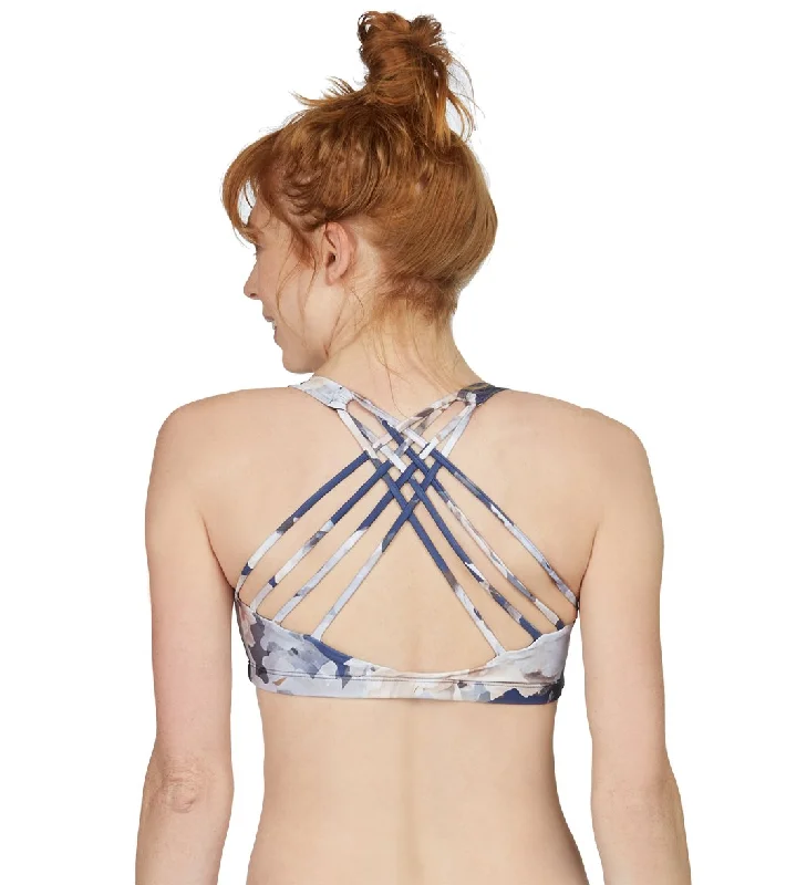 Shop High-Quality Yoga Apparel At Exclusive Discounts Onzie Chic Yoga Sports Bra Nomad Blossom Shop High-Quality Yoga Apparel At Exclusive Discounts Onzie Chic Yoga Sports Bra Nomad Blossom