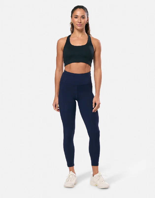 The Perfect Blend Of Comfort And Savings Swift 7/8 Legging in Royal Navy