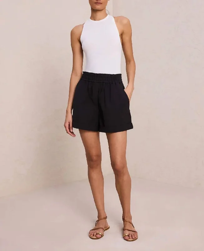 Your Go-To Yoga Outfits Now More Affordable Kaleb Shorts In Black