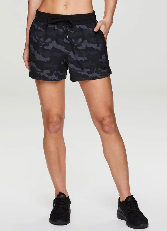 Lightweight, Breathable Yoga Wear At Special Prices Prime Camo Walking Short